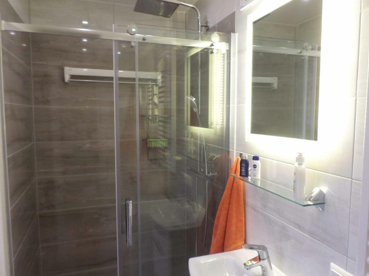 1 Zi. Apartment Naehe Flughafen/Messe Stuttgart 24H Waldenbuch Luaran gambar